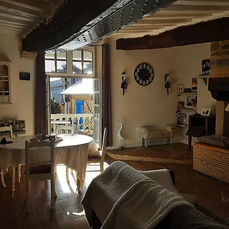 Apartment Du Passant Rennais Avec Balcon Sur Cour *
